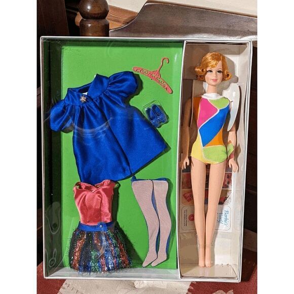 RARE - NEW Nite Lightning Stacey Doll Mattel 2005 Gold Label Reproduction NRFB - Picture 2 of 13